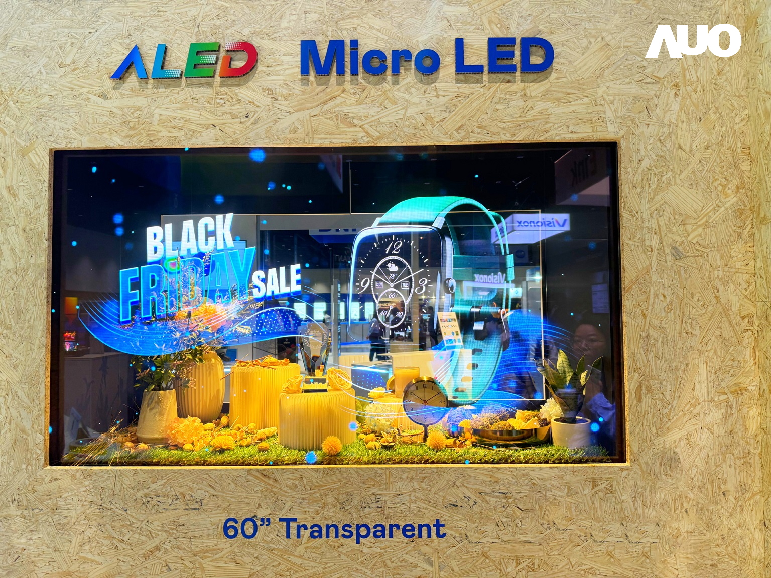 88BIFA領先業界打造「60吋高透明度Micro LED顯示器」，具高穿透率、低繞射、高亮度、無縫拼接等優勢，展現如家庭玄關窗屏、商品展示櫥窗，或觀光運具的導覽窗屏之應用潛力，獲台灣精品標誌